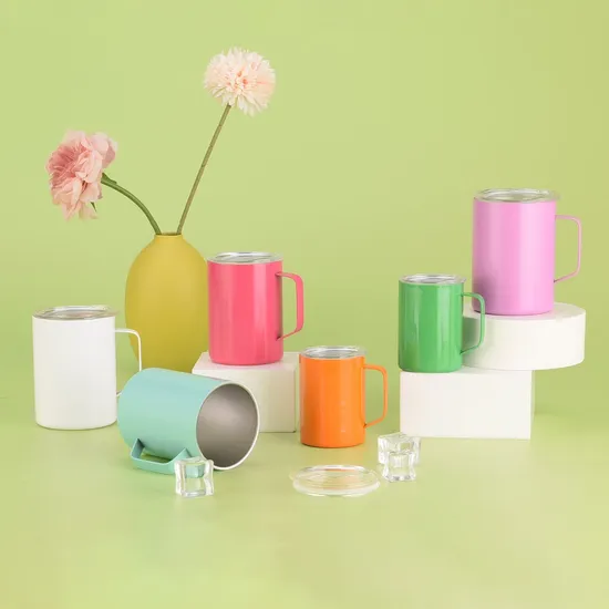 Le shaker à cocktail de 28 oz comprend un shaker en acier inoxydable et un verre transparent